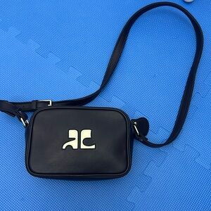 Courrèges Camera leather bag